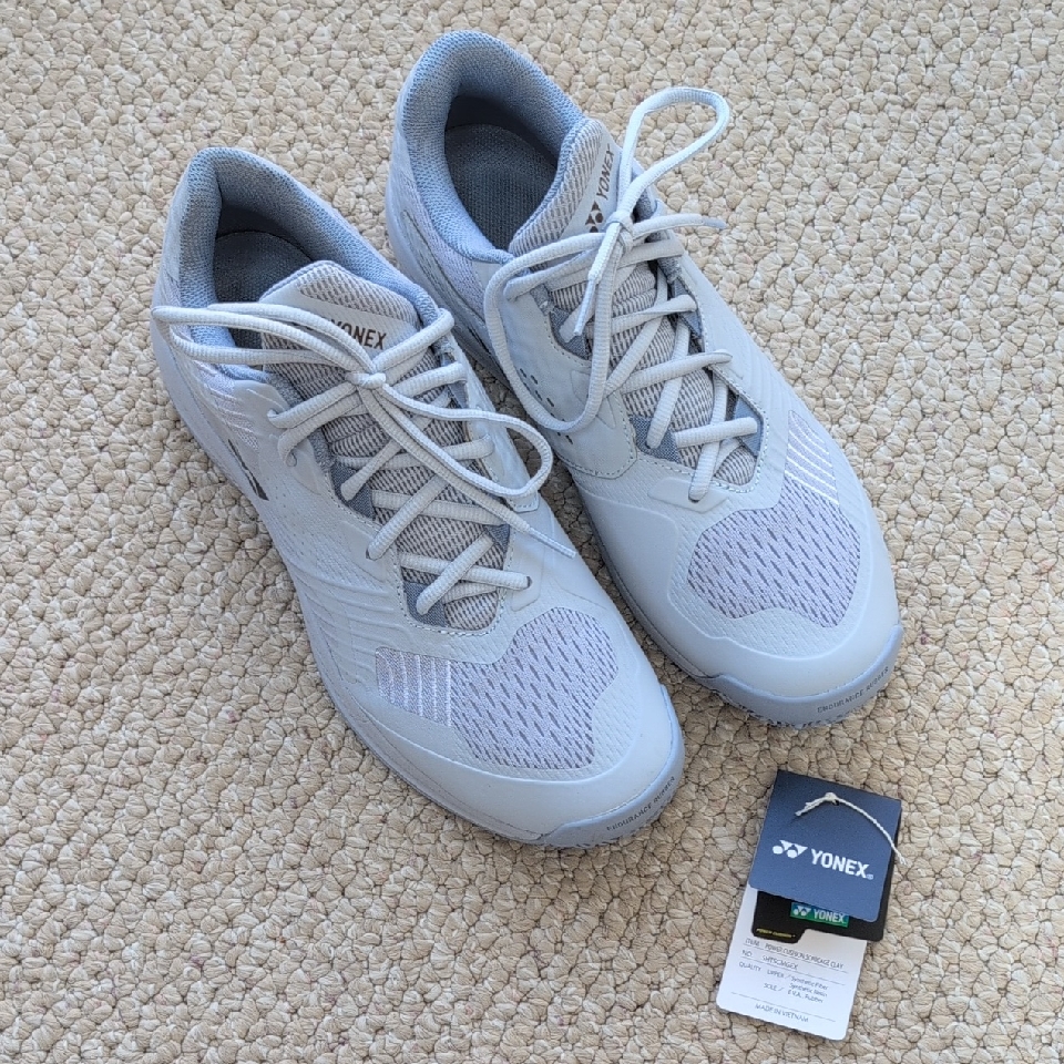 Yonex Men's Sonicage Clay Pale Blue Tennis Shoes - Size 10.5